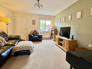 Lounge- click for photo gallery